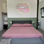 Trullywood Vila